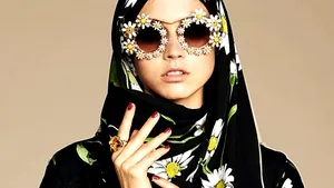 Casa de modă Dolce & Gabbana a lansat o colecţie feminină inspirată din portul tradiţional musulman - GALERIE FOTO 