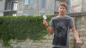 Cum şi-a înfuriat James Blunt fanii din Polonia - FOTO