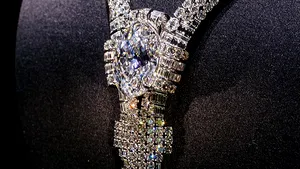 Tiffany vinde cea mai scumpă bijuterie pe care a realizat-o vreodată, „The World's Fair Necklace”