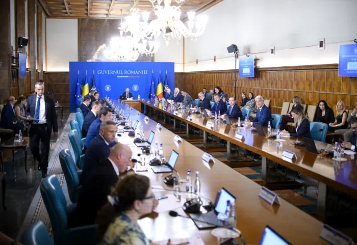 Legea care va stabili cum se încasează pensiile private ajunge a doua oară pe masa Guvernului. S-a păstrat plata unică de 25% și perioada de eșalonare de 10 ani