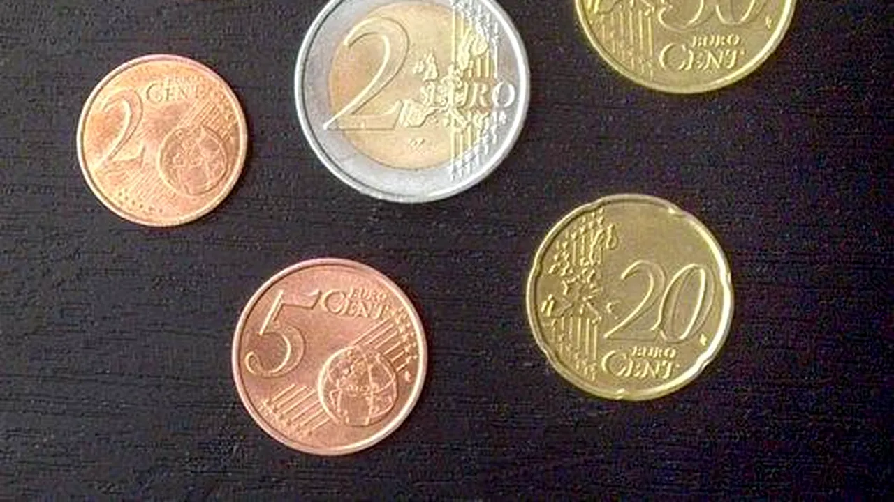 Miercuri, 2 ianuarie 2002 / 12:13:00 - Moneda euro a devenit realitate în viaţa cotidiană a europenilor