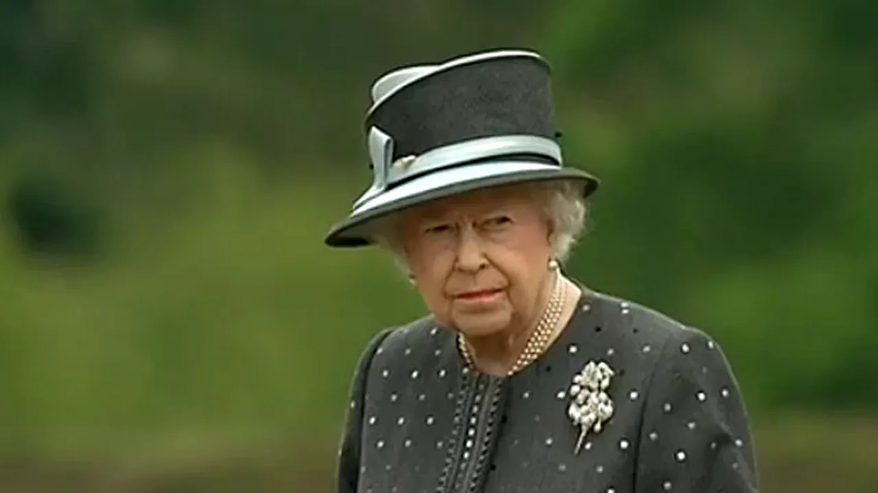 Regina Elizabeth a Marii Britanii, 