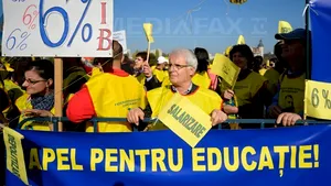 Profesorii încep protestele prin pichetarea Guvernului