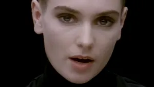 Se pregătește un film biografic despre viața regretatei cântărețe Sinéad O’Connor