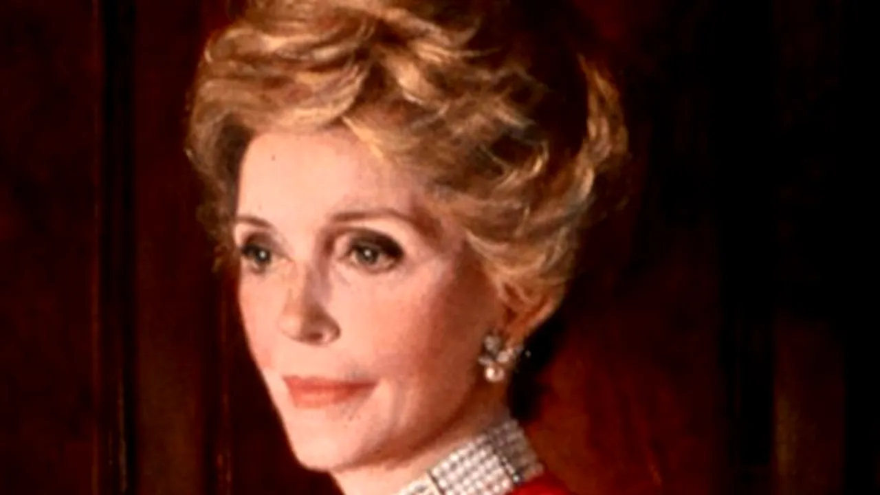 Arnold Schwarzenegger, Joan Collins şi alţi actori au omagiat-o pe fosta Primă Doamnă Nancy Reagan - VIDEO