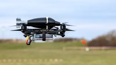 EXTERNE Premieră istorică: drone ucrainene dotate cu inteligența artificială au decis singure să elimine militari ruși