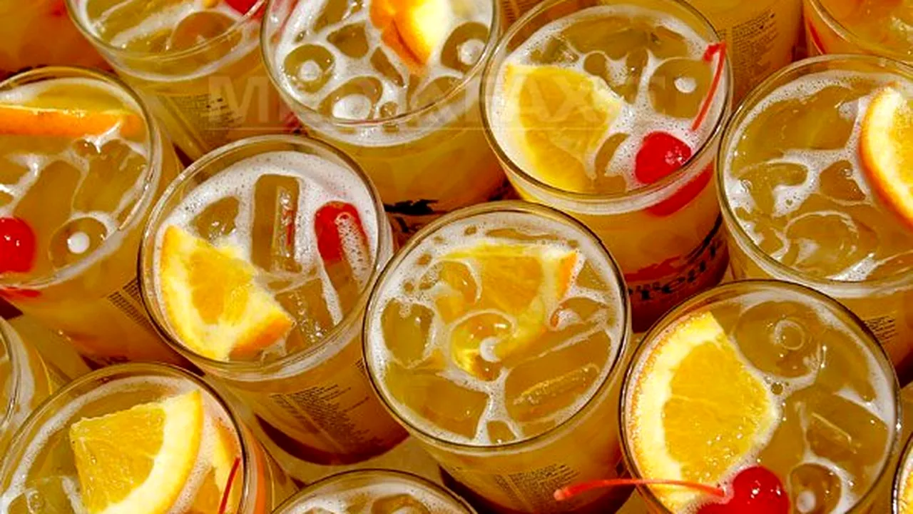 Cocktailul - cea mai periculoasă băutură alcoolică! Vezi ce poţi să bei ca să nu îţi distrugi organismul!