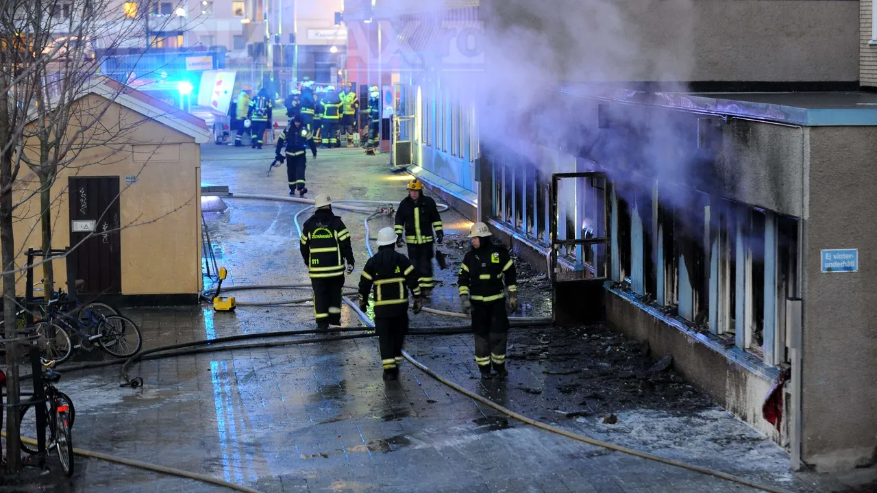 Cinci persoane, rănite într-un incendiu declanşat intenţionat într-o moschee din Suedia
