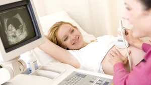 Viitoare mămică? Vezi care sunt criteriile femeilor pentru alegerea maternităţii