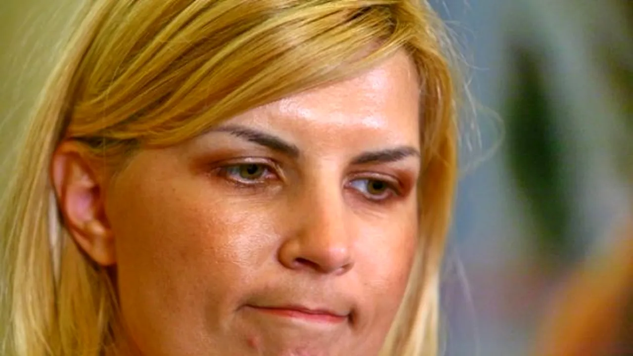 Elena Udrea, audiată la DNA:  Avem un agent electoral care face dosare candidaţilor ce nu trebuie să intre în Parlament 