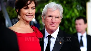 Richard Gere s-a despărţit de soţia sa, Carey Lowell