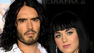 Russell Brand divorţează de Katy Perry după o căsnicie de 14 luni
