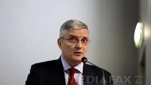 Daniel Dăianu se retrage din postul de consilier de stat al premierului Ponta din motive personale