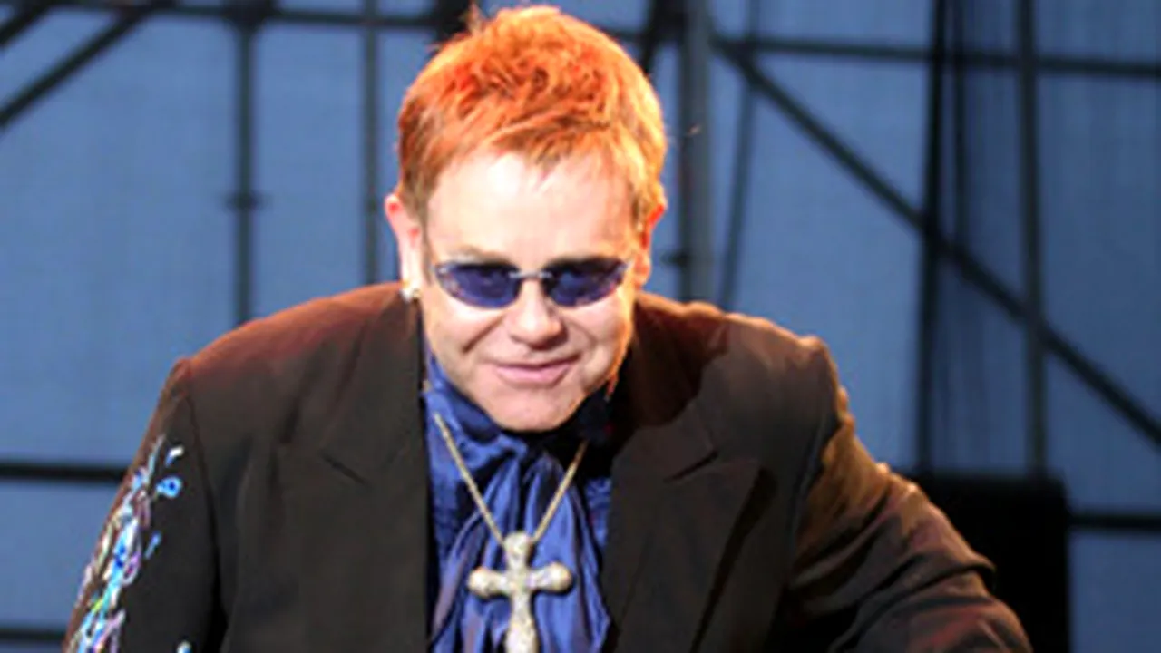 Elton John va produce un horror SF