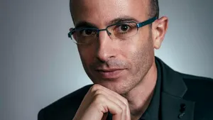 COMENTARIU Lelia Munteanu: „Să nu subestimăm niciodată prostia. E una dintre cele mai puternice forţe din istorie”