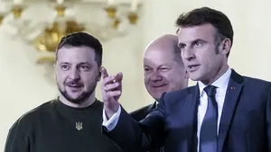 Macron: Rusia nu trebuie să câştige războiul din Ucraina / Miza este viitorul Europei 