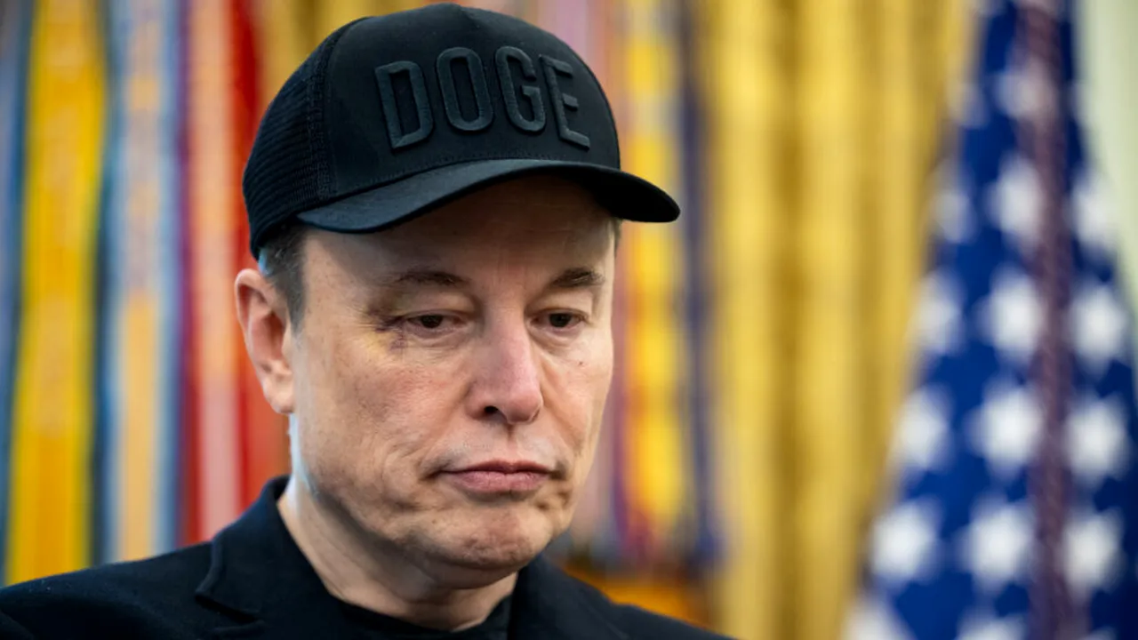 Emailuri arată că Elon Musk a discutat cu Jeffrey Epstein despre o vizită pe „insula” acestuia