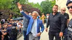 Călin Georgescu, la IPJ Ilfov: „În România se vede că nu se mai fură cu sacul, se fură cu legea” / Fostul candidat la prezidențiale va merge la Broșteni pentru a oferi ajutor persoanelor afectate de inundații