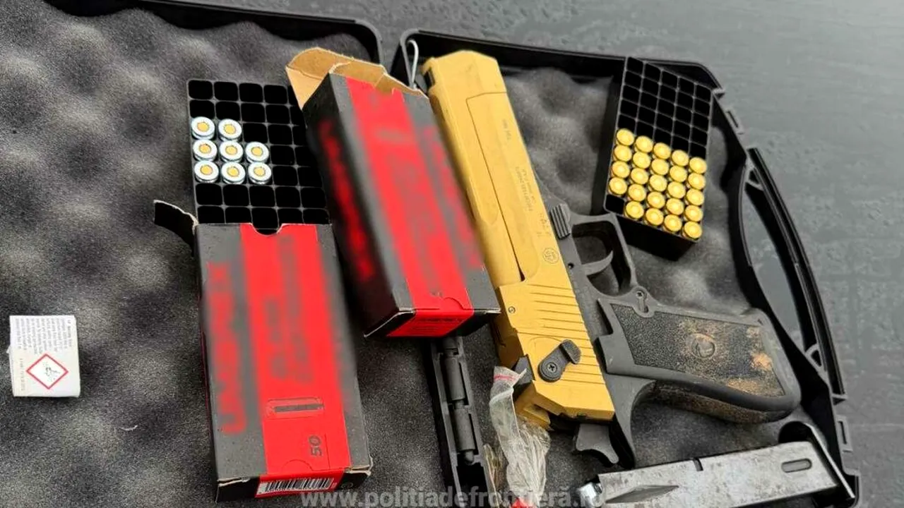 Pistol cu gaze, descoperit de polițiștii de frontieră din Giurgiu, în portbagajul mașinii unui cetățean bulgar