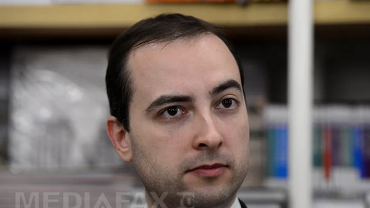Filip-Lucian Iorga: Comunismul ne-a distrus elitele în închisori, ne-a învăţat să furăm şi să minţim