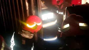 FOTO | Incendiu la o fabrică din Zalău, 26 de persoane au fost evacuate