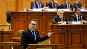 Fără eleganţă. Ponta, o ultimă replică pentru Dăncilă: Nu există om atât de deştept, astfel încât să convingă un prost că e prost