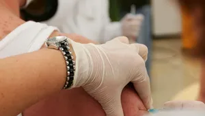 Află aici cum să-ţi faci testul de gripă nouă, fără a te duce la spital!