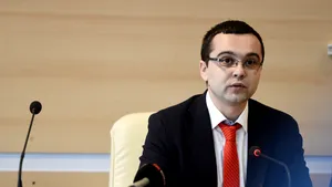 Gabriel Petrea, ministrul Consultării Publice şi Dialogului Social: Salariu minim pe economie pentru ucenicii angajaţi după terminarea studiilor