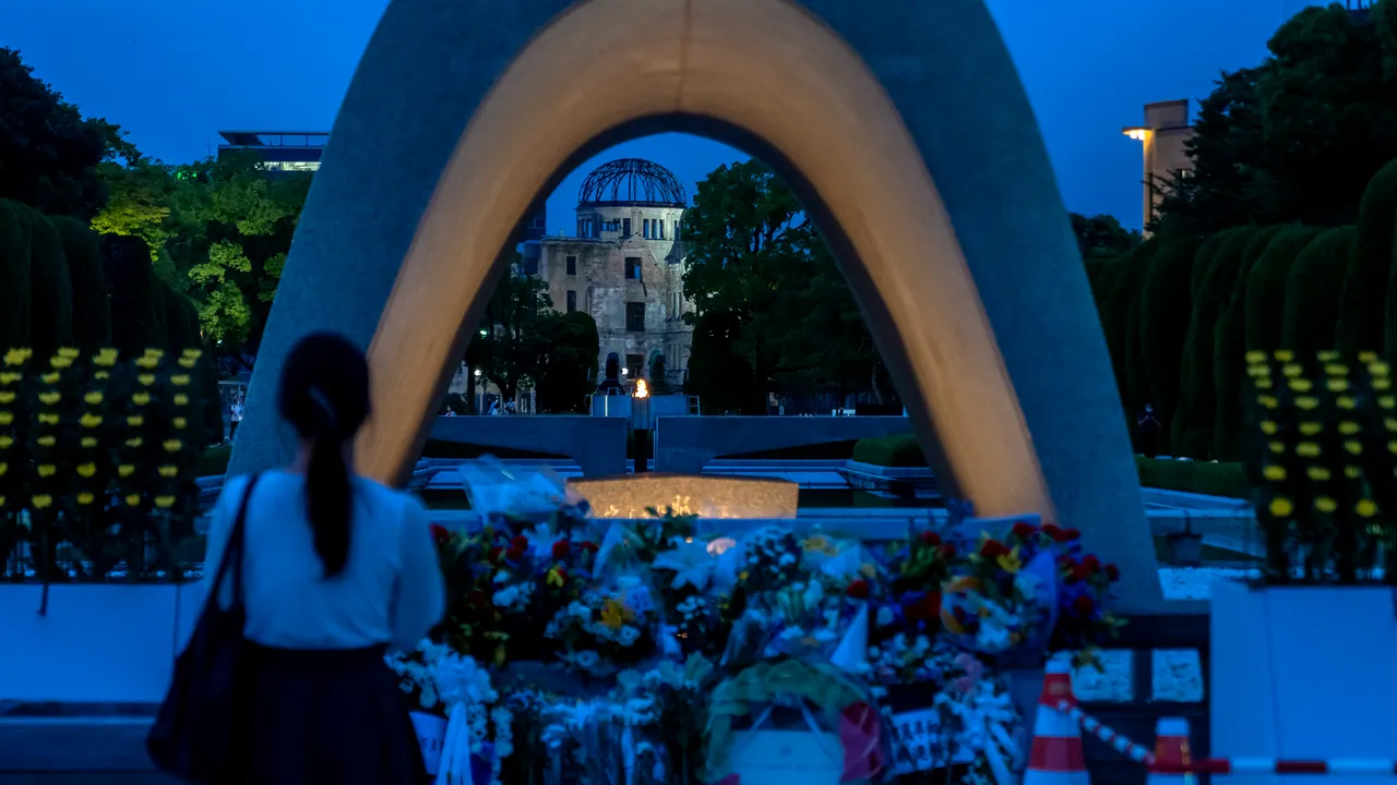 Hiroshima se roagă pentru pace la a 77-a aniversare a primului bombardament atomic din lume