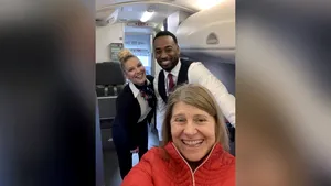 Zbor pe timp de pandemie. O femeie care a zburat să-şi vadă mama murind a descoperit că este singurul pasager al avionului 