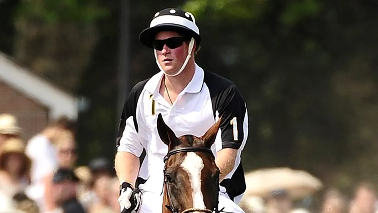 Gestul eroic al Prinţului Harry. Cum a salvat viaţa unui rival în timpul unui meci de polo