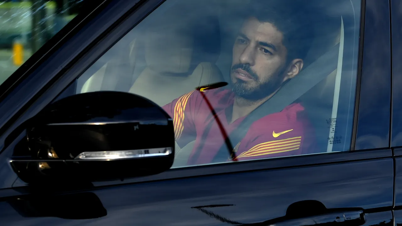 Suarez în lacrimi după despărţirea de Barcelona. Atacantul uruguayan va semna un nou contract pentru doi ani cu Atletico Madrid