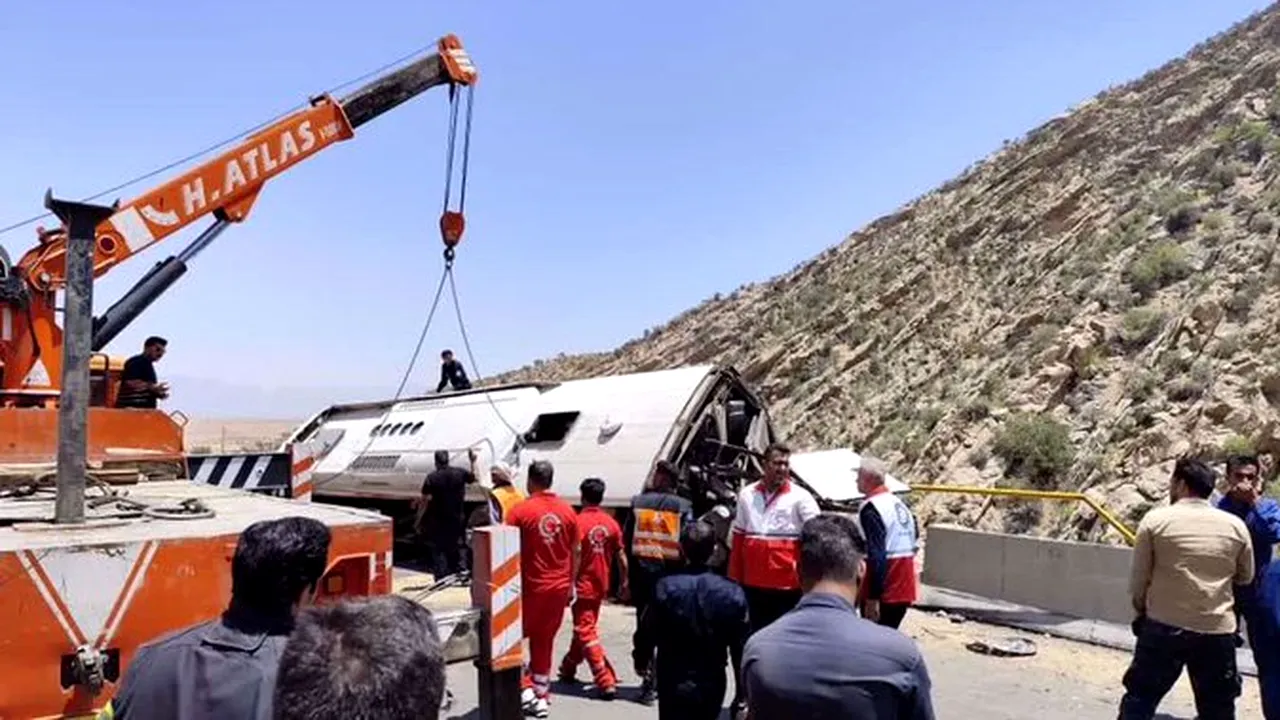 21 de morţi şi 34 de răniţi în urma unui accident de autobuz în Iran