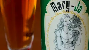 Berea cu marijuana, în România. Cât costă şi de unde poate fi cumpărată