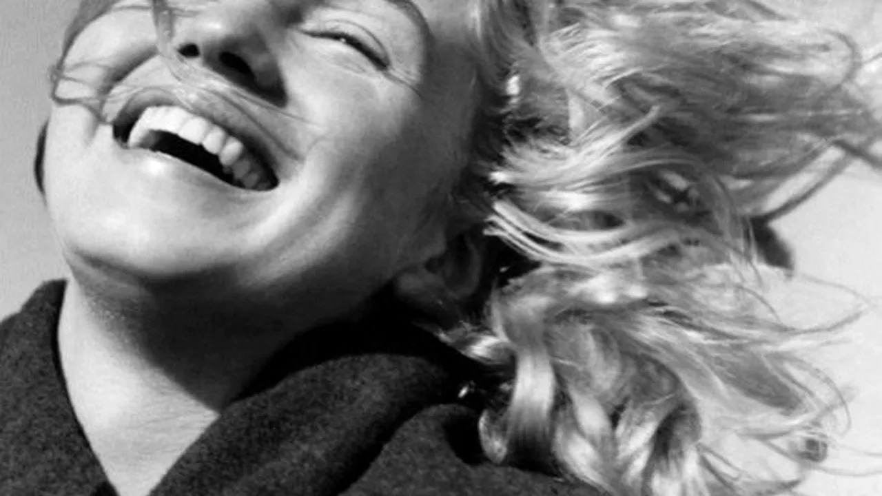 Marilyn Monroe fără fard. Fotografiată de iubitul ei, la 20 de ani, pe vremea când nu era sex simbol - FOTO