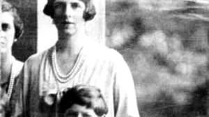 Regina-mamă Elena, ”Drept Între Popoare”: ”Cu pietate şi înţelepciune, cu delicateţe şi fermitate”