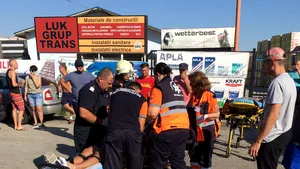 FOTO Două persoane, grav rănite, în urma unui accident în Ilfov. Traficul se desfăşoară cu dificultate