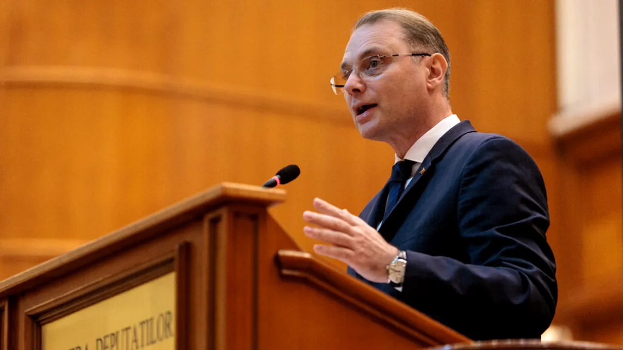 Luca Niculescu, primul discurs în calitate de premier: „Încheiem astfel azi cinci luni și jumătate de criză politică