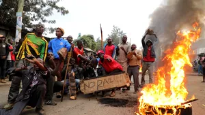 Kenya: 24 de persoane au murit în urma protestelor violente izbucnite după alegerile prezidenţiale