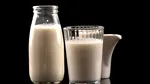 Un pahar de lapte pe zi ar putea reduce riscul de cancer, arată un nou studiu