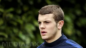 Fotbalistul echipei Arsenal, Jack Wilshere, va fi operat la genunchi