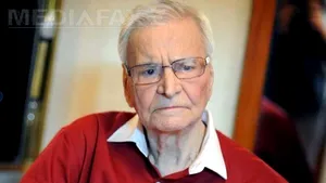 Regal teatral - Radu Beligan i-a aplaudat minute în şir pe George Mihăiţă şi Horaţiu Mălăele - VIDEO