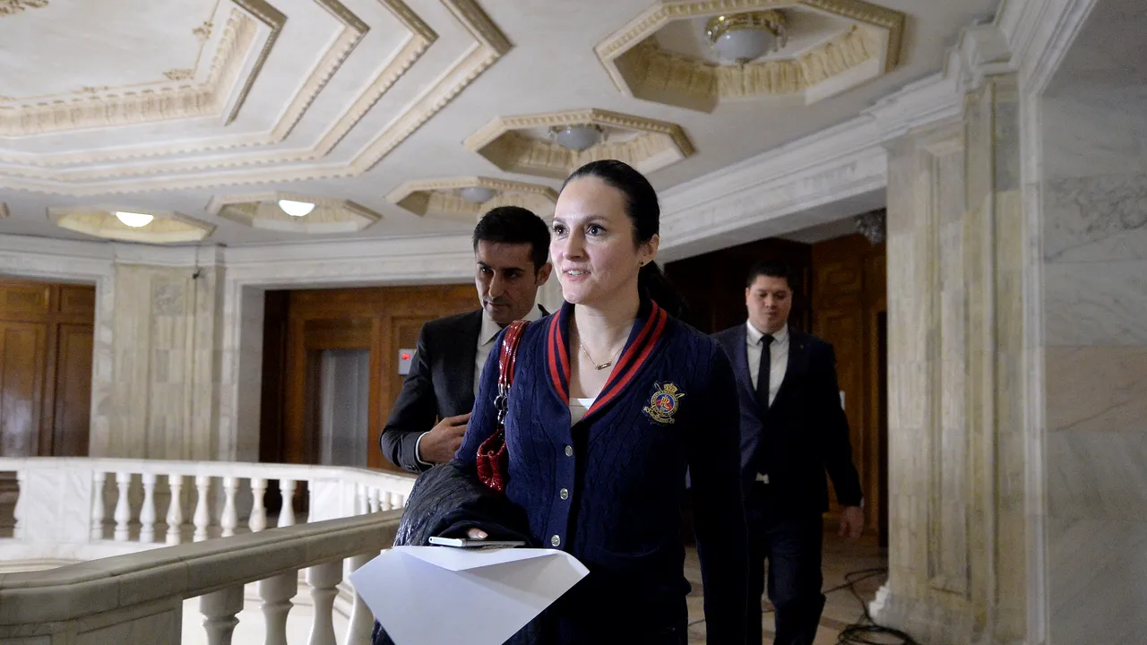 Judecătorul Mihail Udroiu, fostul consilier al Alinei Bica: Le spunea celor din birou să nu răstoarne statueta din bronz
