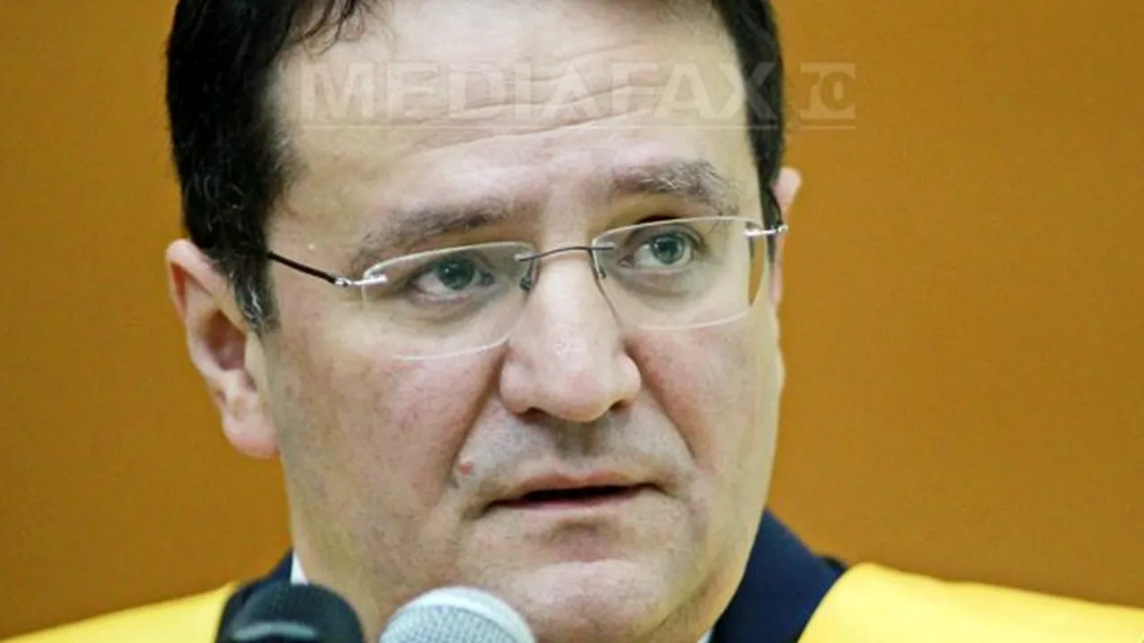Maior, despre varianta de a pleca ambasador în SUA: Orice se poate lua în calcul. Exclud politica