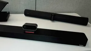 Lenovo prezintă ThinkSmart One, prima consolă de videoconferinţă din lume All-in-One bazată pe Windows 