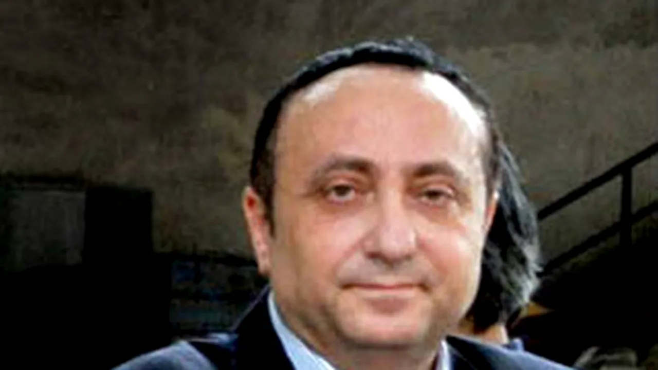 Singapore Suspends Arrest Warrant For Fmr Romanian Envoy Blamed For Hit-And-Run