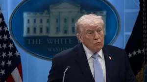 Administrația Trump vrea acorduri de confidențialitate pentru angajații federali pentru a opri scurgerile de informații din presă