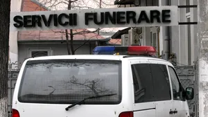 Maşină condusă de un şofer beat, urmărită de Poliţie în Maramureş. Ce au descoperit agenţii în autoturism după accident