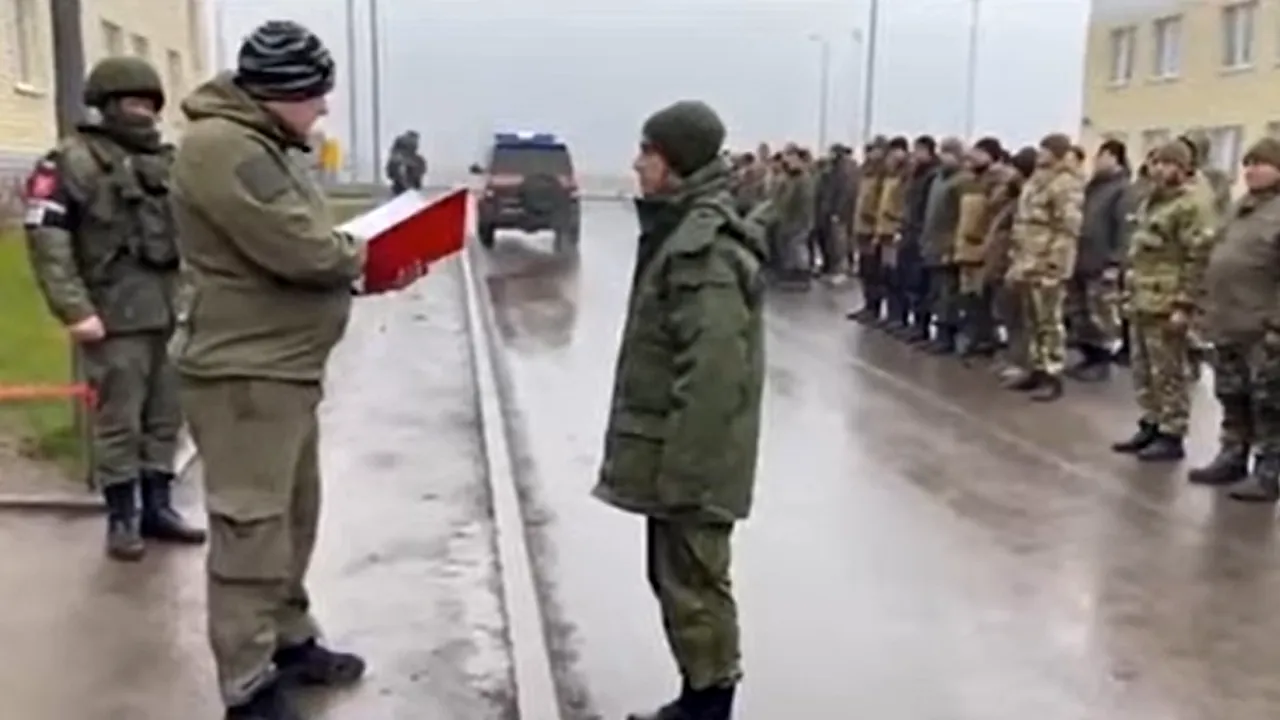 Rusia îi bagă în sperieţi pe cei care refuză încorporarea


