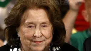 Mama lui Hillary Clinton a murit